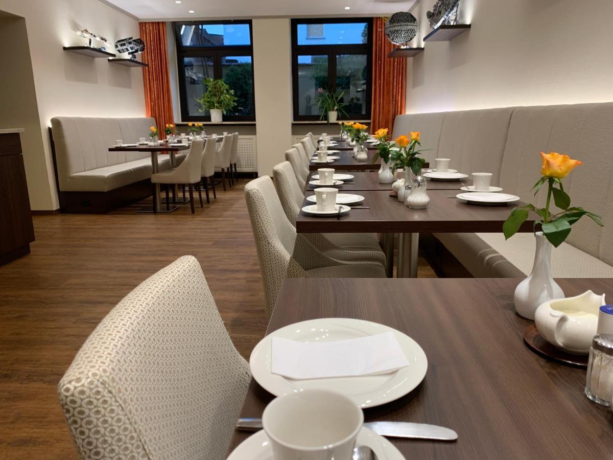 Hotel Huebler Франкфурт-на-Майне Экстерьер фото